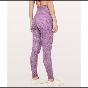 Lululemon aligns 28”